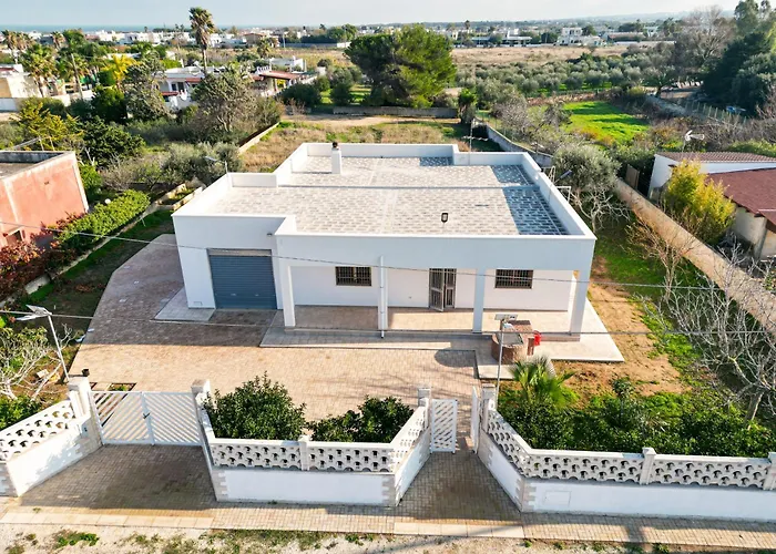 Villa Del Mirto A 300Mt Dalla Spiaggia, Parcheggio Privato, Animali Ammessi